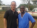 Bruder Lothar und Dr. Capt. Komba Songu-M'Briwa, ehrenamtlicher Unterstützer